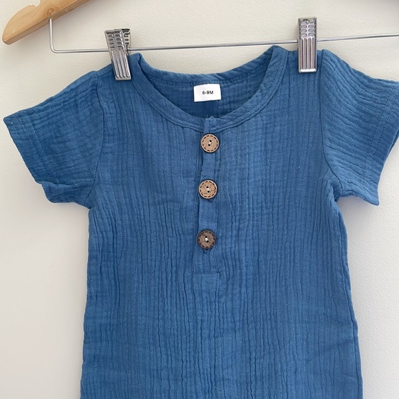NWOT Blue Cotton Romper 6-9 Months - Picture 2 of 4
